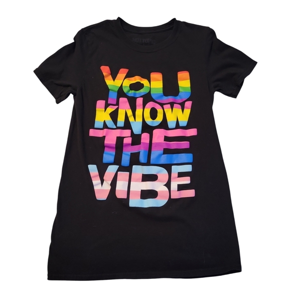 Unisex Small 🏳️‍🌈 🏳️‍⚧️ LGBT+ Pride Black Graphic T-Shirt - Picture 1 of 2